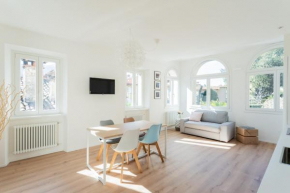 Lovely Corner in the Heart of the Lake by Rent All Como Como